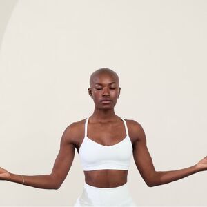 NWT Athleta Vital Bra  White  D-DD. Large